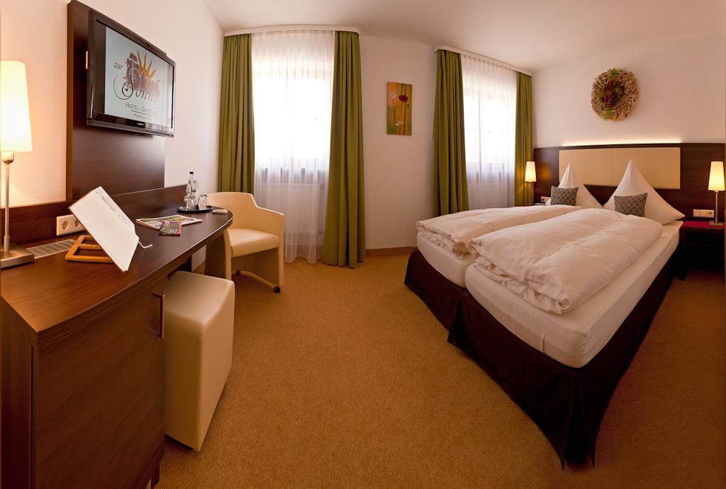 Hotel-Gasthof Zur Sonne Pappenheim Extérieur photo