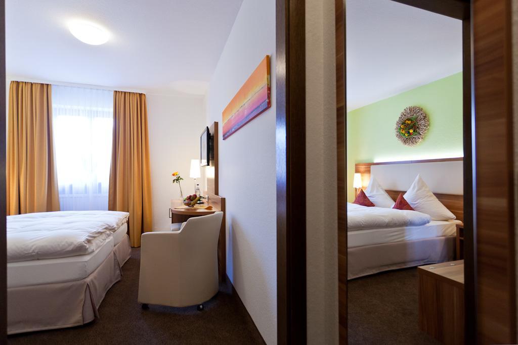 Hotel-Gasthof Zur Sonne Pappenheim Extérieur photo