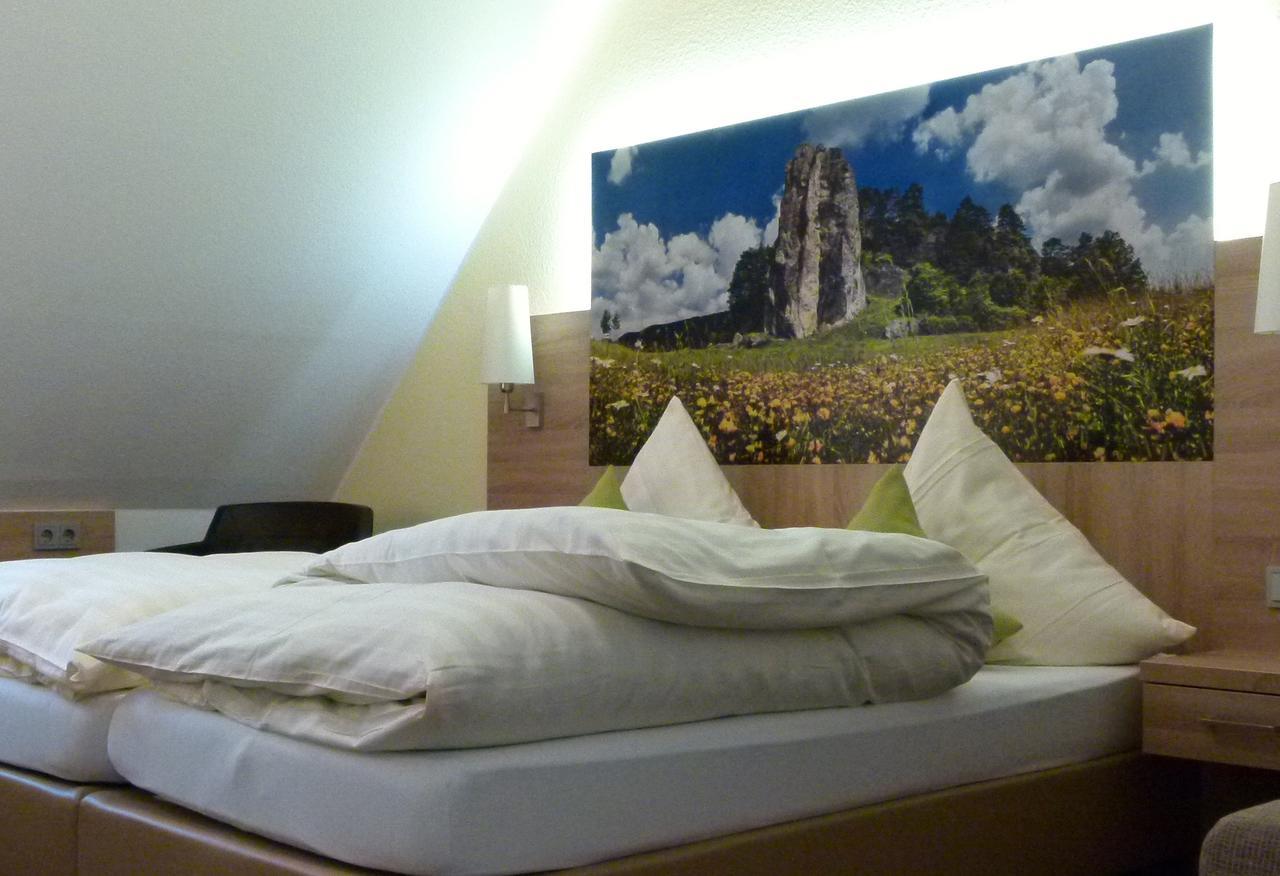 Hotel-Gasthof Zur Sonne Pappenheim Extérieur photo